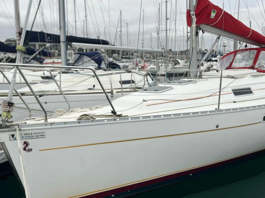 Photo #1 - Oceanis 311 (DL) (Eole) en Port d'Armor - 22823
