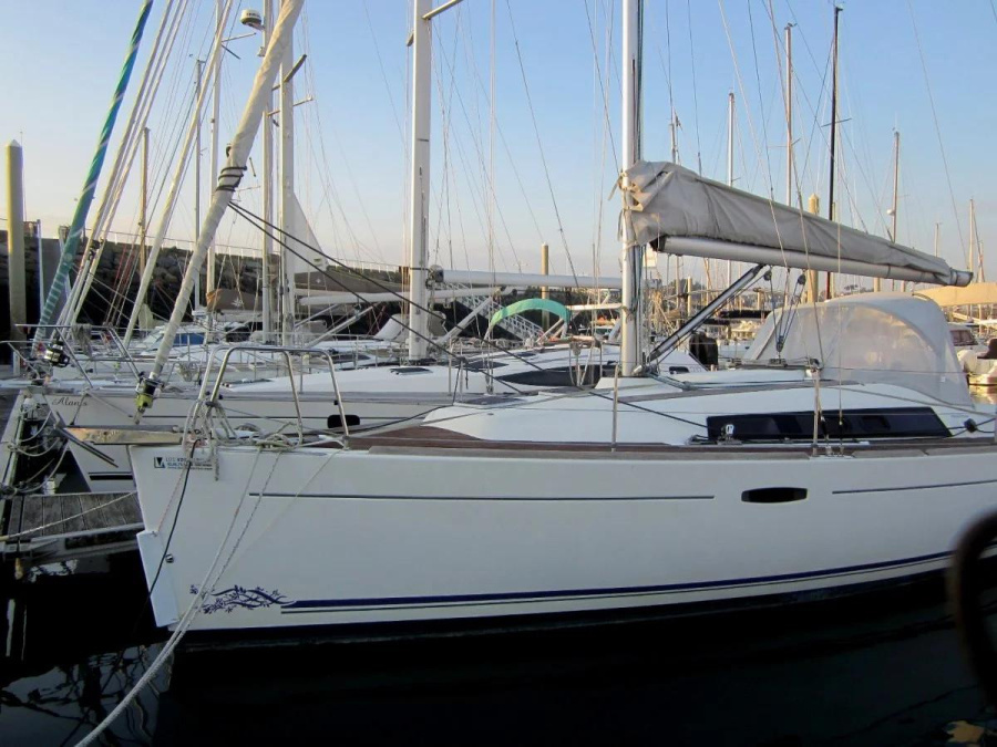 Photo #1 - Oceanis 31 (DL) (Perig) en Port d'Armor - 22828