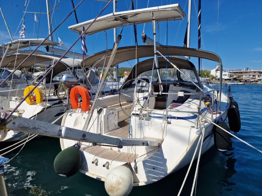 Photo #1 - Bavaria 39 Cruiser (Eleni) in Port of - 61192