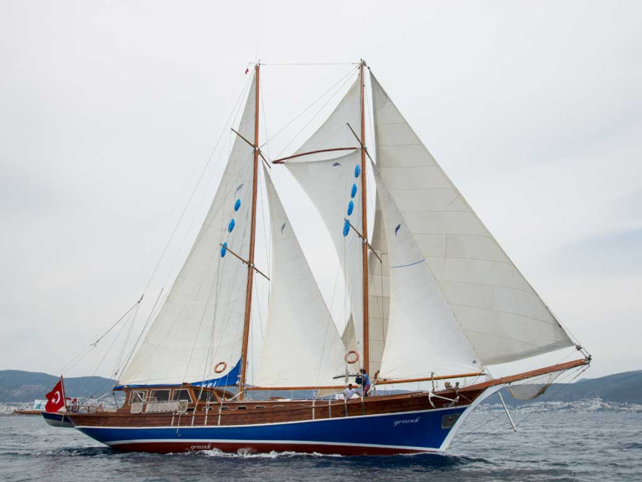 Photo #1 - Gulet Grandi (Grandi) en Marina - 23136
