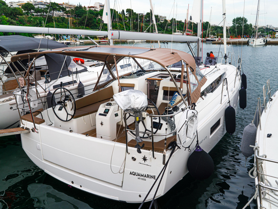 Photo #1 - Sun Odyssey 410 (Aquamarine) in D-Marin Marina Lefkas - 23138