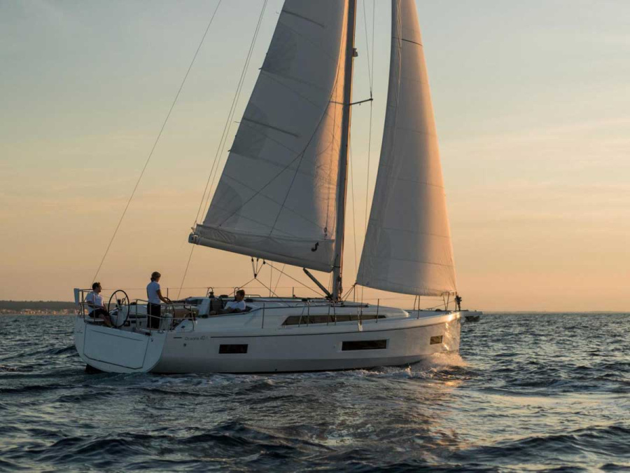 Photo #1 - Oceanis 40.1 (Just Wind) en Marina de - 23165