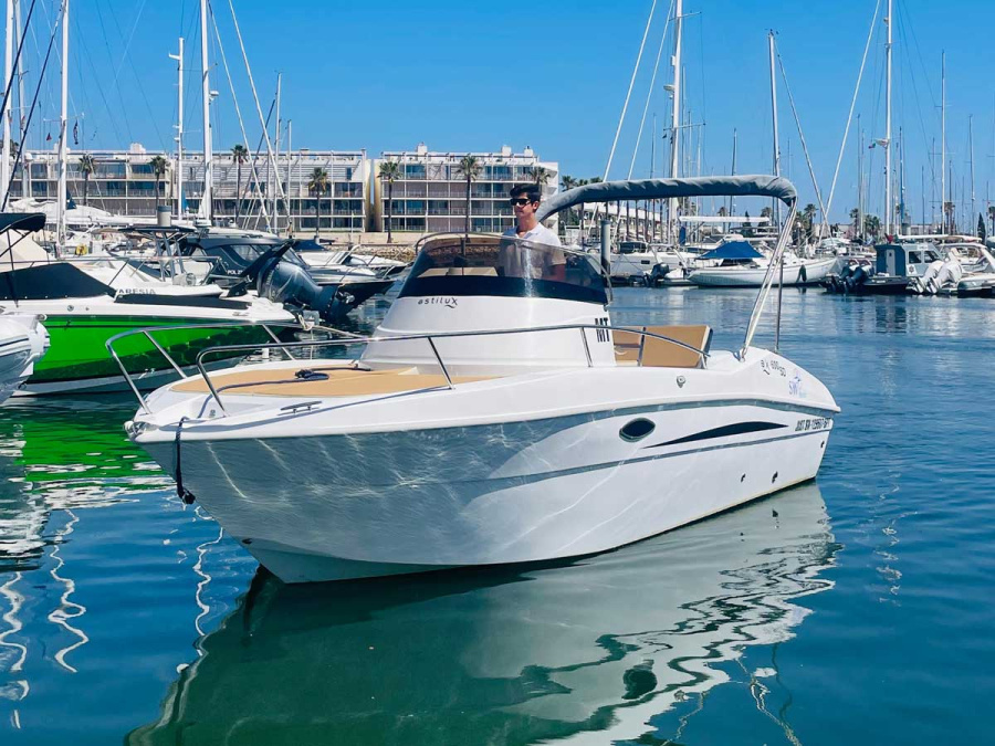 Photo #1 - Astilux 600 Sd (Just Six) en Marina de - 23176