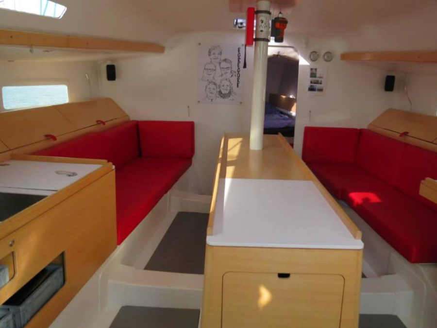 Interior image - 2