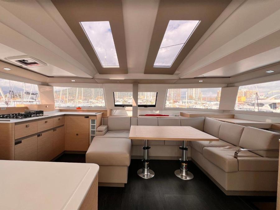 Interior image - 2