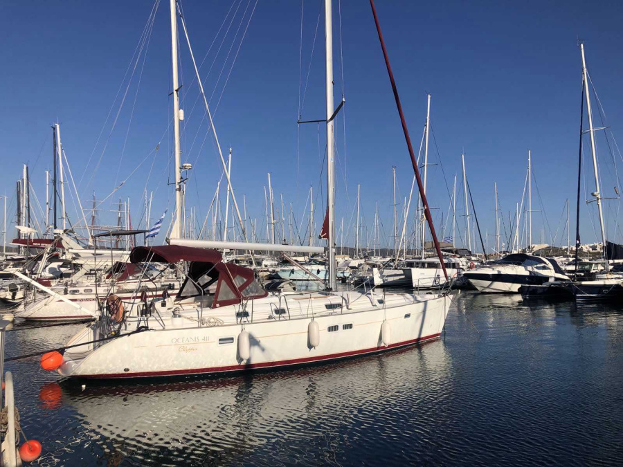 Photo #1 - Oceanis Clipper 411 (Nemesis) en Alimos Marina - 23302