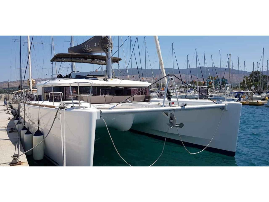 Photo #1 - Lagoon 450 Fly (ISMA) in Sami Port - 18691