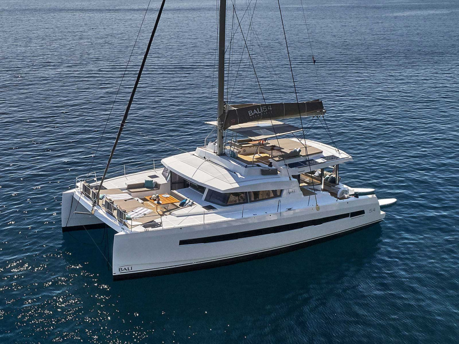 Photo #1 - Bali 5.4 (Blue Moon) in Marina Ibiza - 23312