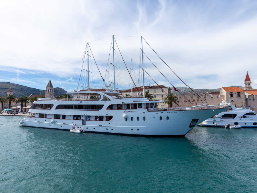 Photo #1 - Avantura (MS Avantura) in Port of / East Harbour - 61817
