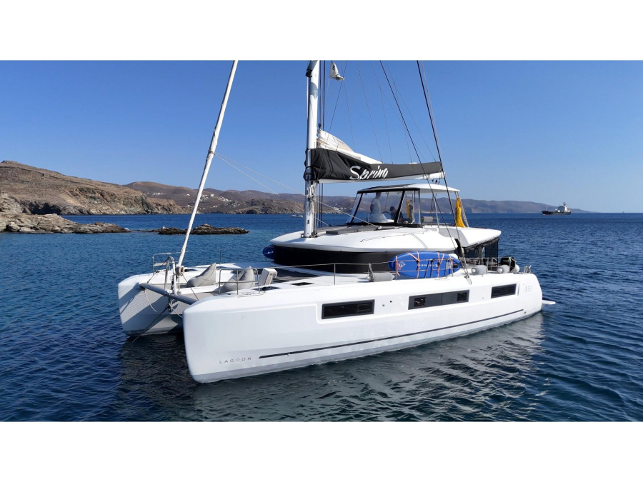 Photo #1 - Lagoon 51 (SPRING_(SKIPPERED ONLY)) en Alimos Marina - 20450