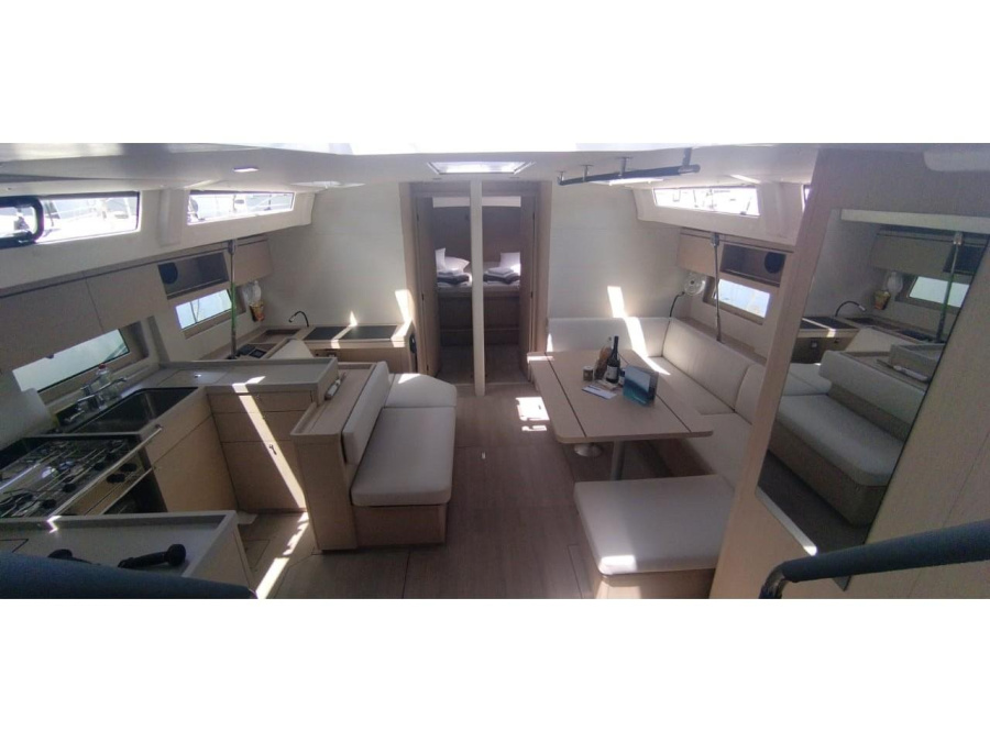 Interior image - 1
