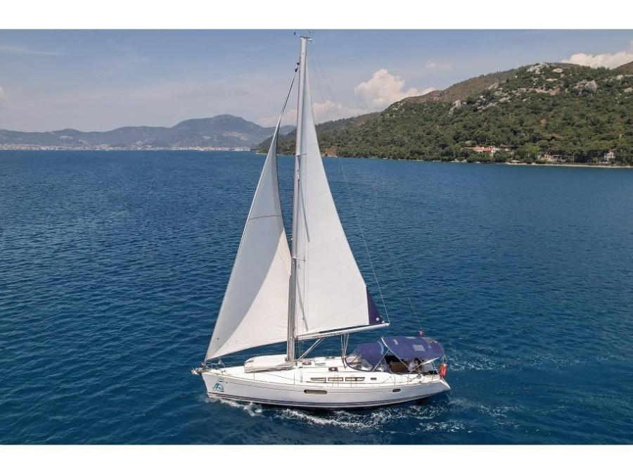 Photo #1 - Sun Odyssey 44 i (Loki) in Yacht Marina - 18784