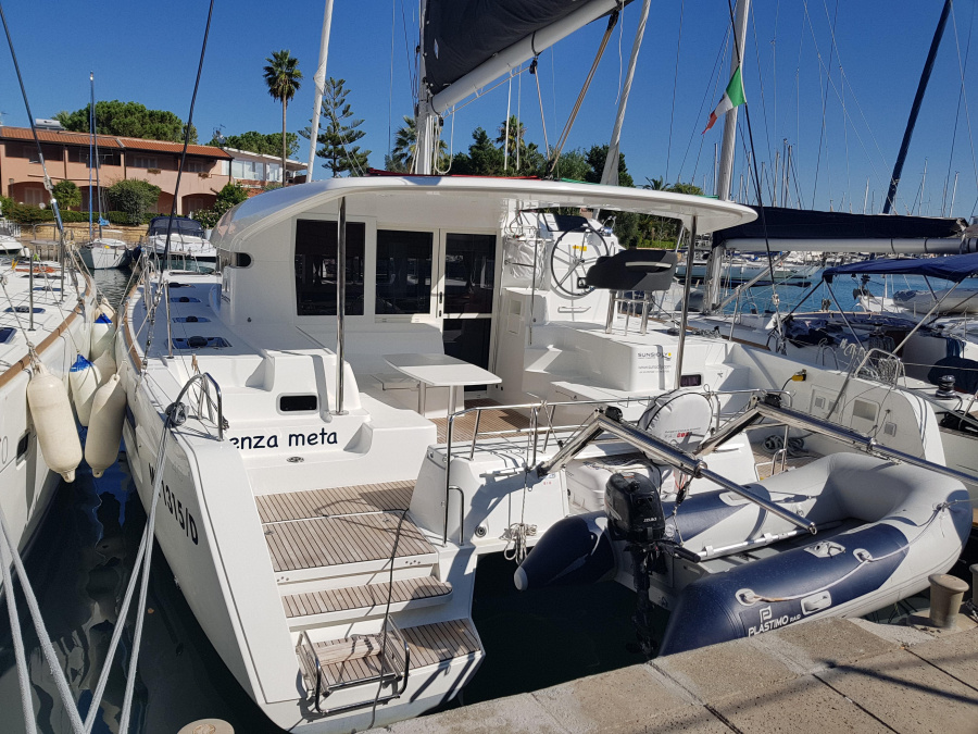 Photo #1 - Lagoon 40 (Senza Meta  (A/C and Generator)) en Marina - 14498