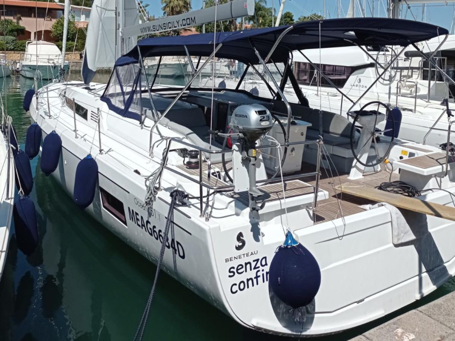 Photo #1 - Oceanis 51.1 (Senza Confini II) in Marina - 23433