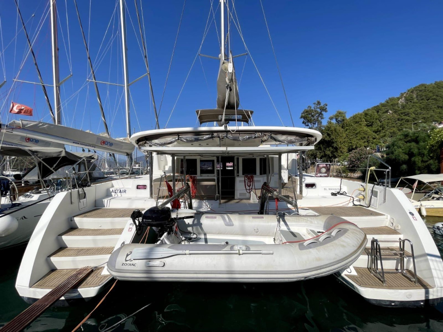 Photo #1 - Lagoon 450 F (AF-L450F) in Alimos Marina - 23434