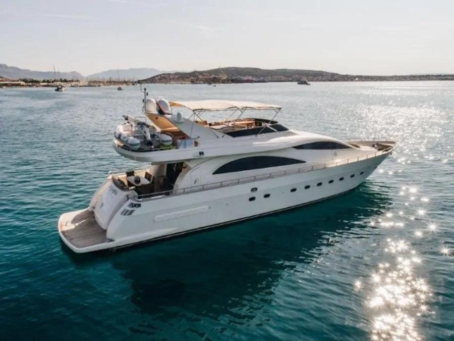Photo #1 - Amer 86 (Lady Lona) en Marina Baotić - 23555