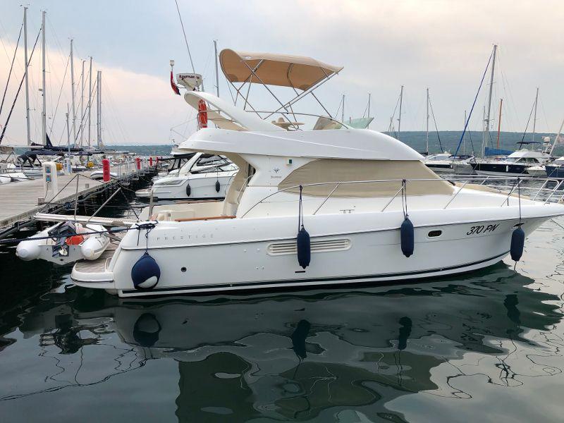 Photo #1 - Prestige 36 Fly (Fortuna) en Marina Punat - 23715