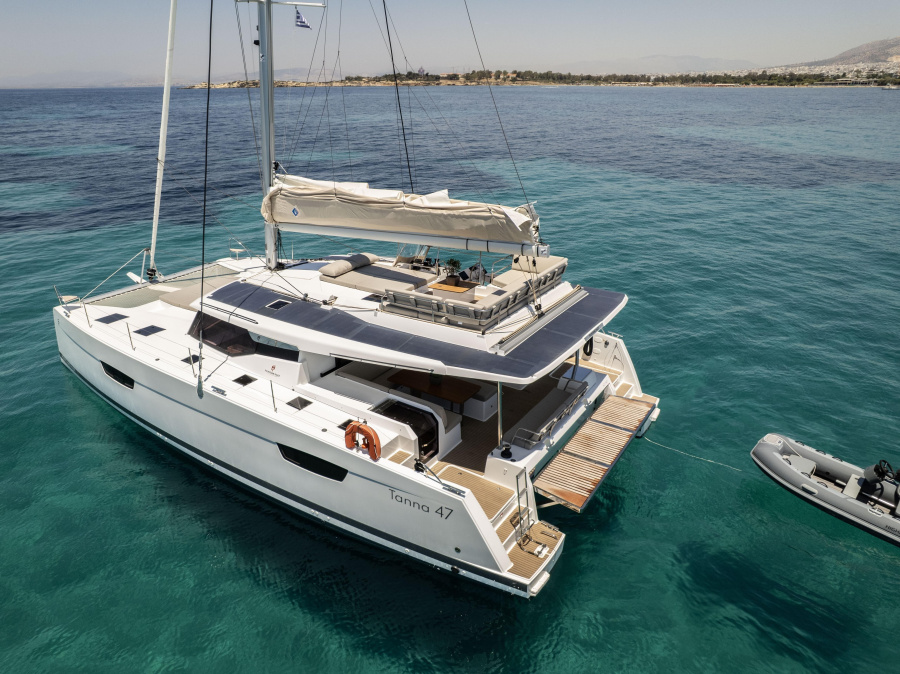 Photo #1 - Tanna 47 Quintet (Nerida | A/C, Generator, Watermaker, TV, Dishwasher, Washing Machine, Radar) in Alimos Marina - 61705