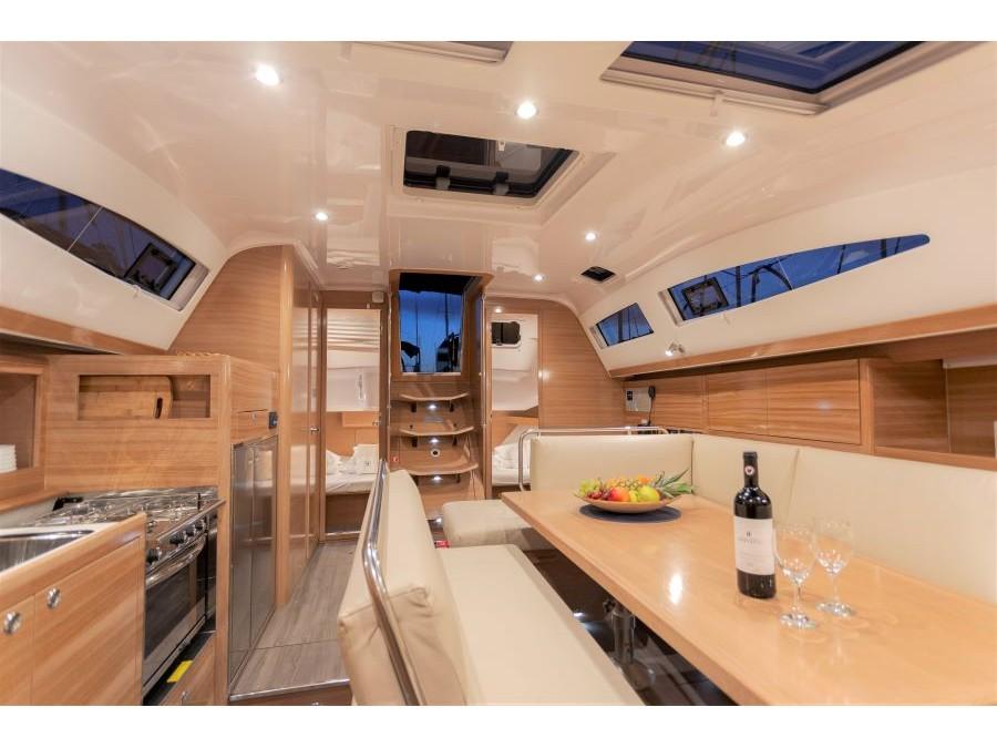 Interior image - 2
