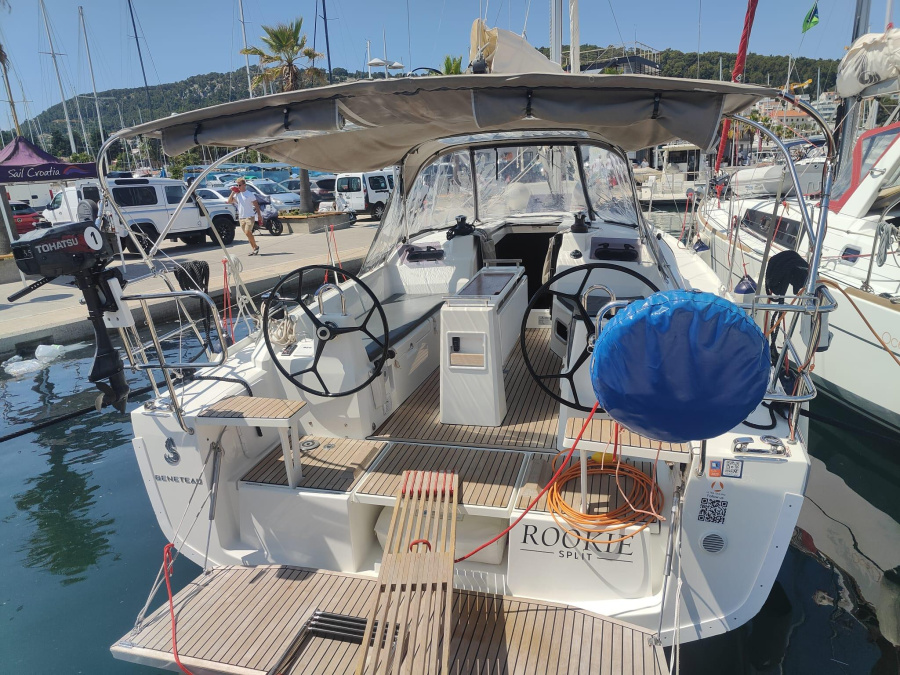 Photo #1 - Oceanis 34.1 (ROOKIE) in ACI Marina - 16318