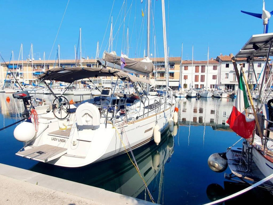Photo #1 - Sun Odyssey 439 (LADY LINDA) en Marina Baška Voda - 23243