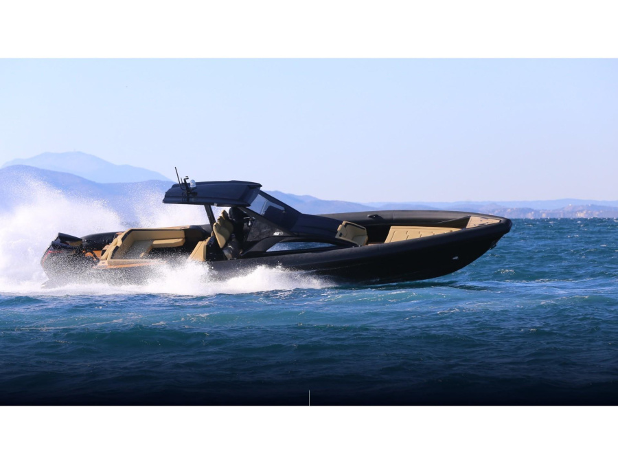 Photo #1 - Explorer 40 (40 Yaloou Thunder) in Ornos bay - 17088