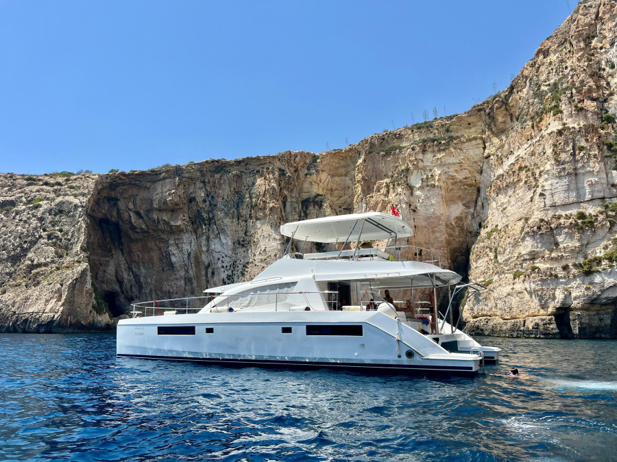 Photo #1 - Leopard 51 PC (Esperanza 1) in Gardens Yacht Marina - 63255