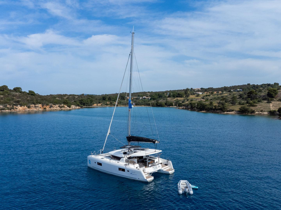 Photo #1 - Lagoon 42 (AURA) in Porto Cheli - 15791