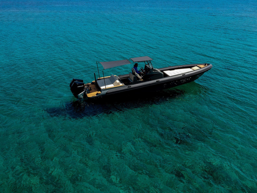 Photo #1 - Rock Marine 36 (Andiamo) in  - 61792