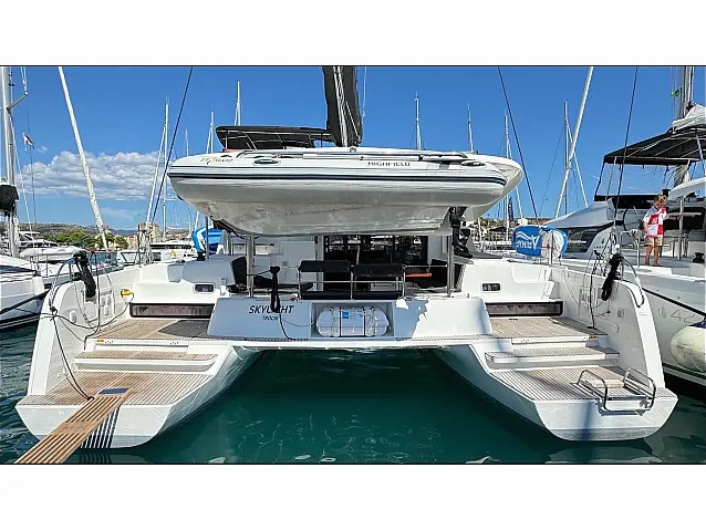 Photo #1 - Lagoon 42 (Skylight) in SCT Marina - 62191