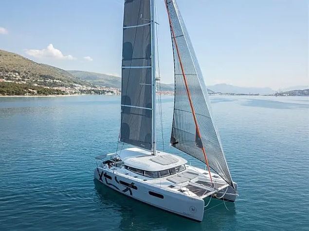 Photo #1 - Excess 15 (Issa) in Marina Baotić - 62197