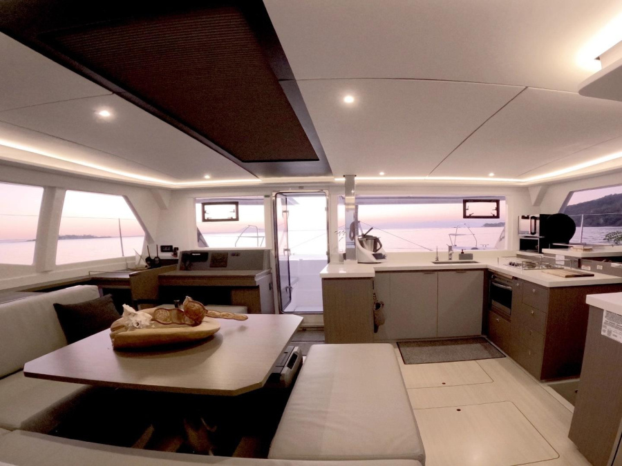 Interior image - 2