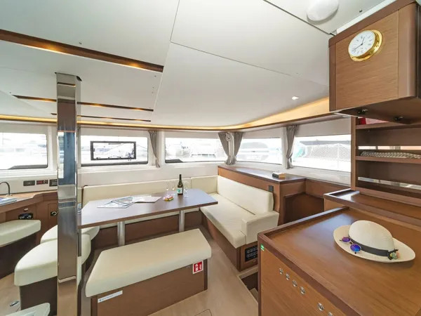Interior image - 1