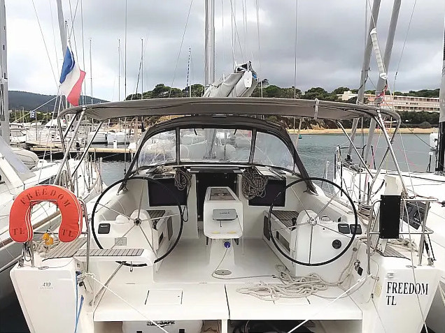 Photo #1 - Dufour 410 Grand Large (Freedom) en Alimos Marina - 63232