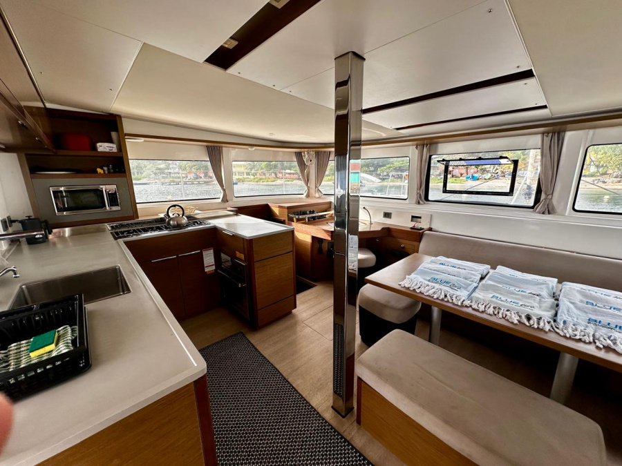 Interior image - 2