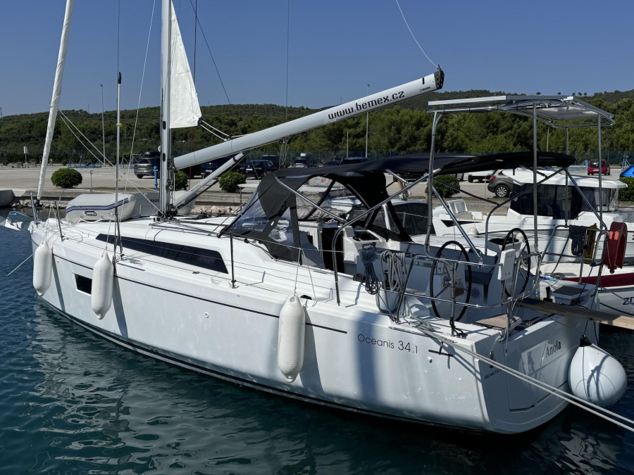Photo #1 - Oceanis 34.1 (ANOIA) in D-Marin Dalmacija Marina - 22012