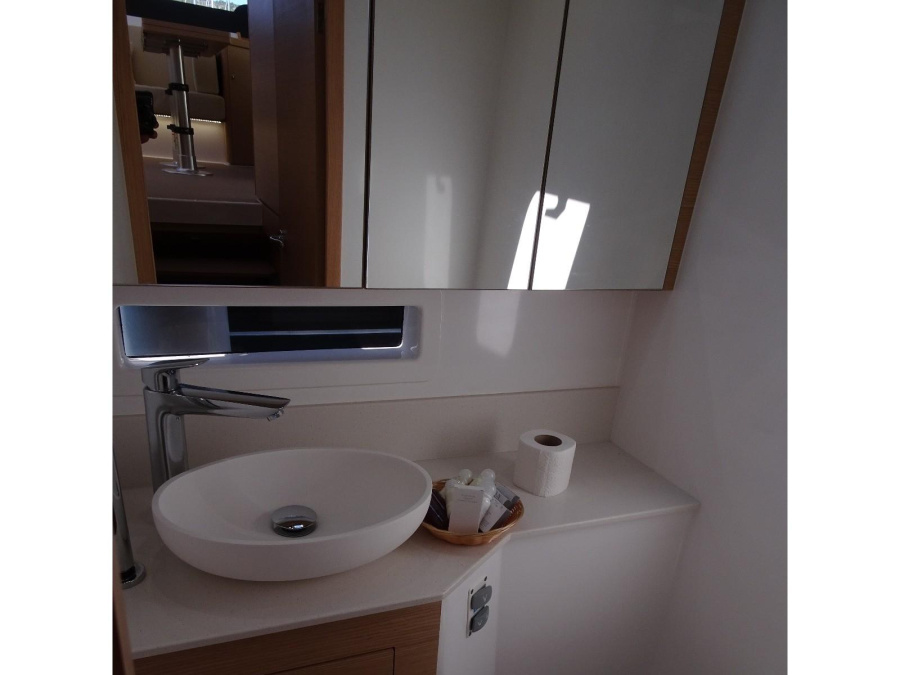 Interior image - 2