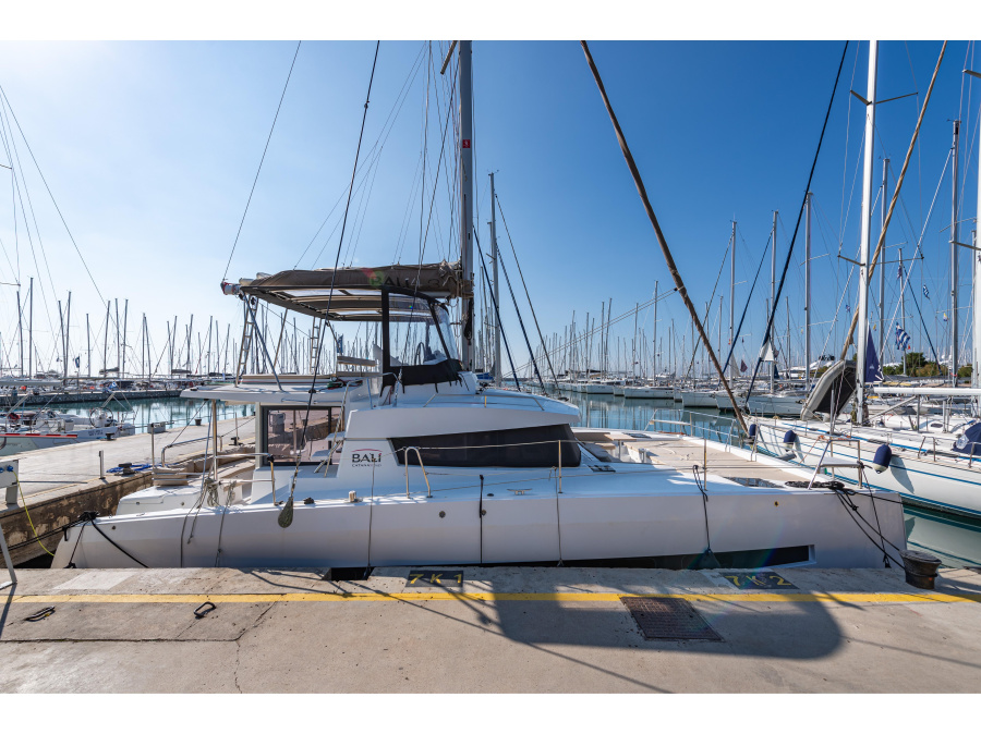 Photo #1 - Bali 4.3 (Alba) in Port of Lefkas - 24341