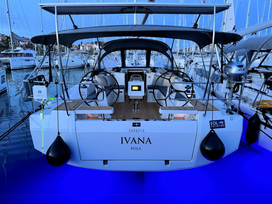 Photo #1 - Bavaria C42 (Ivana) en Tehnomont Marina Veruda - 20282