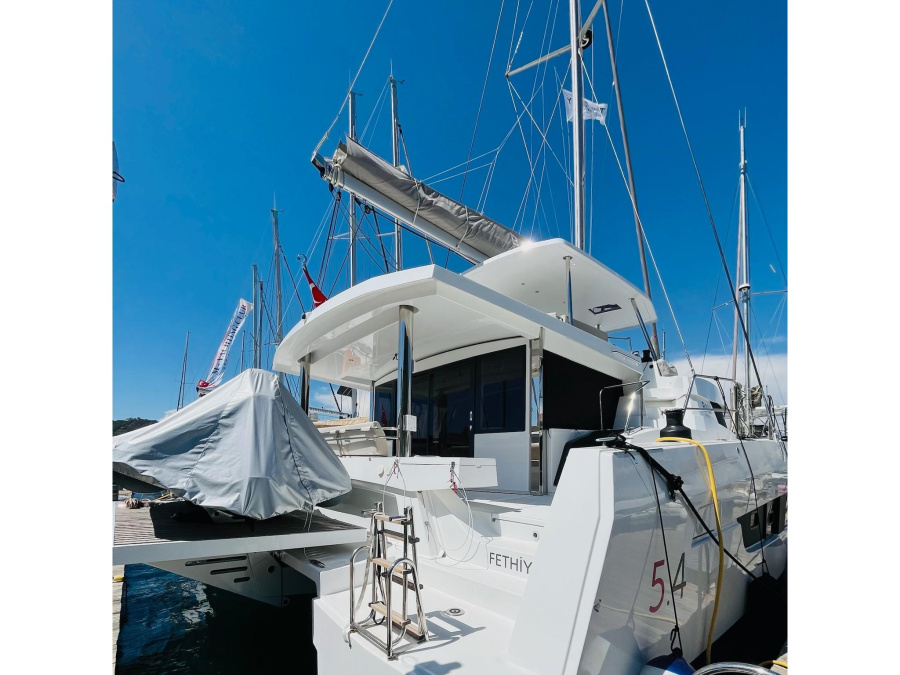 Photo #1 - Bali 5.4 (LA BRISE 2) en Yacht Classic Hotel - 61033