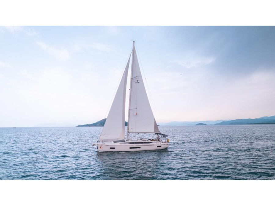 Photo #1 - Bavaria C46 (KYBELE) in Yacht Classic Hotel - 22763