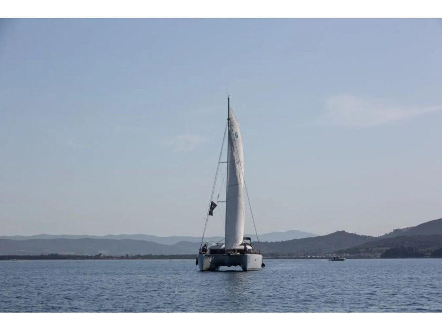 Photo #1 - Lagoon 400 S2 (Mirfak) in Marina di - 23655