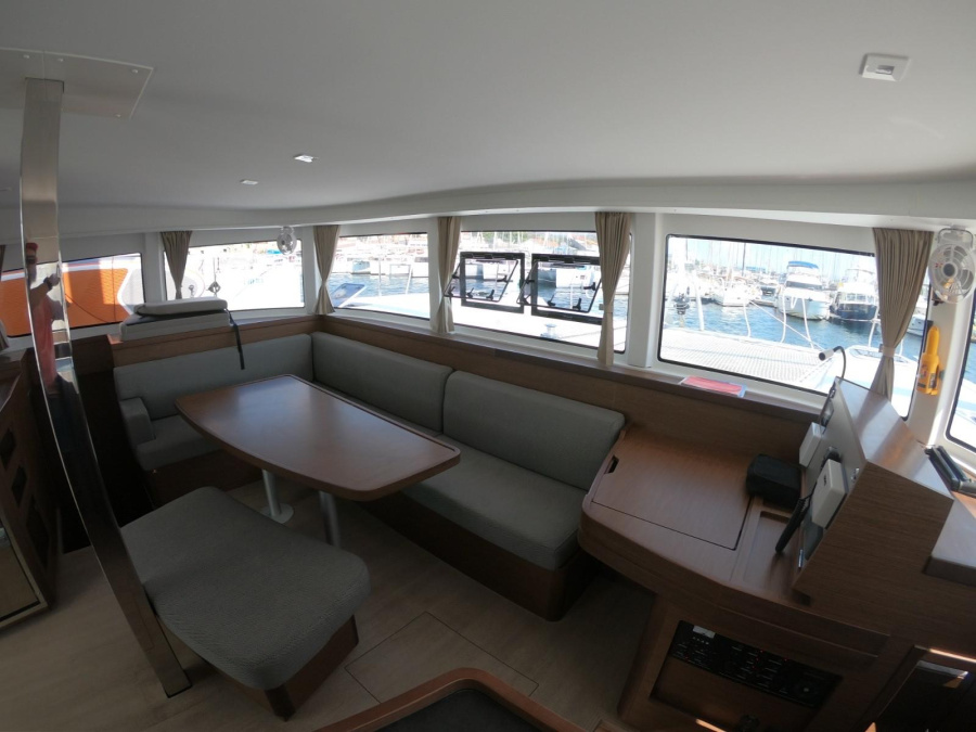 Interior image - 2