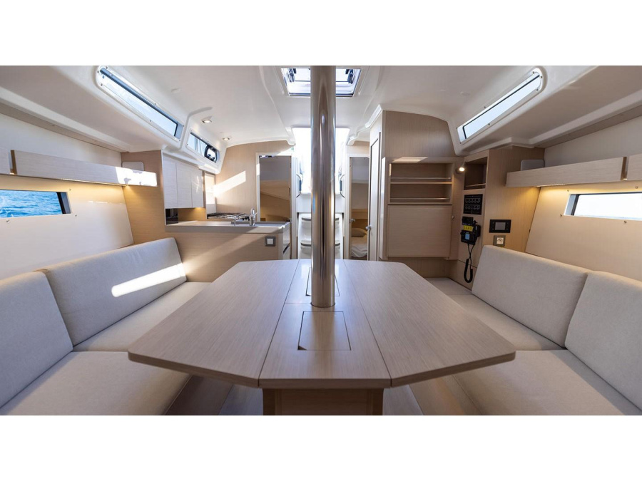 Interior image - 2