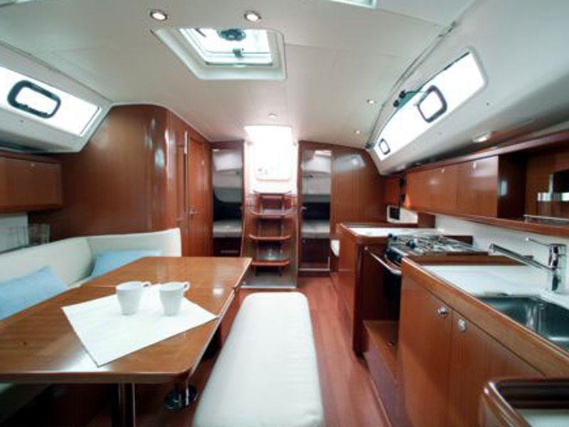 Interior image - 1