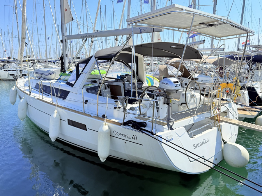 Photo #1 - Oceanis 41 (Sluničko) in D-Marin Dalmacija Marina - 24313