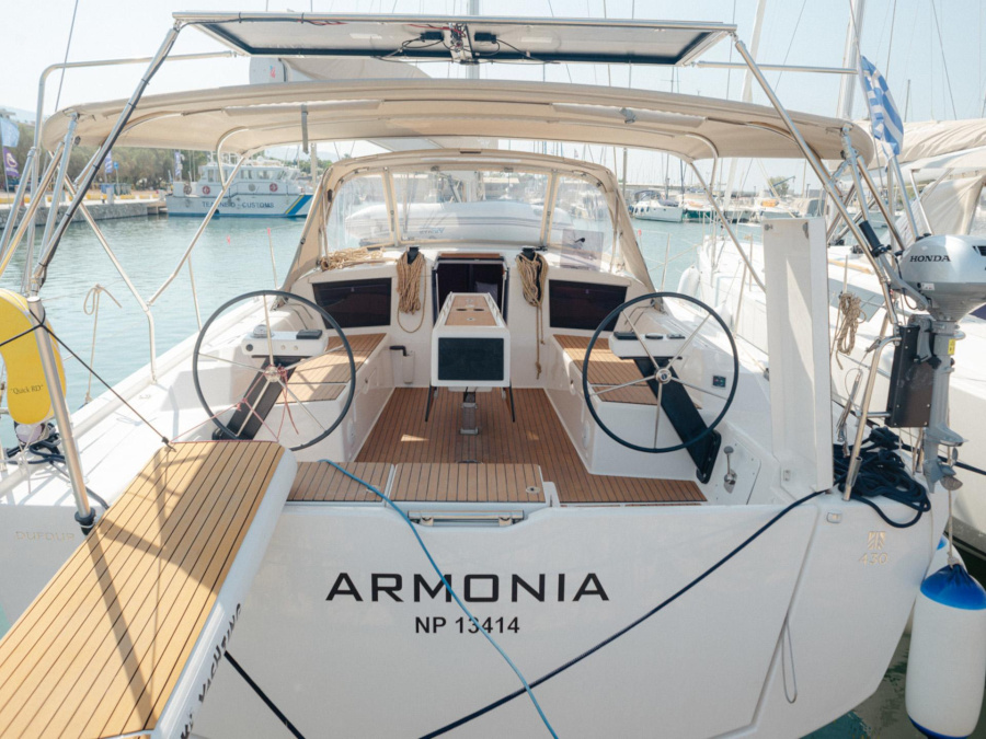 Photo #1 - Dufour 430 (ARMONIA) in  - 19108