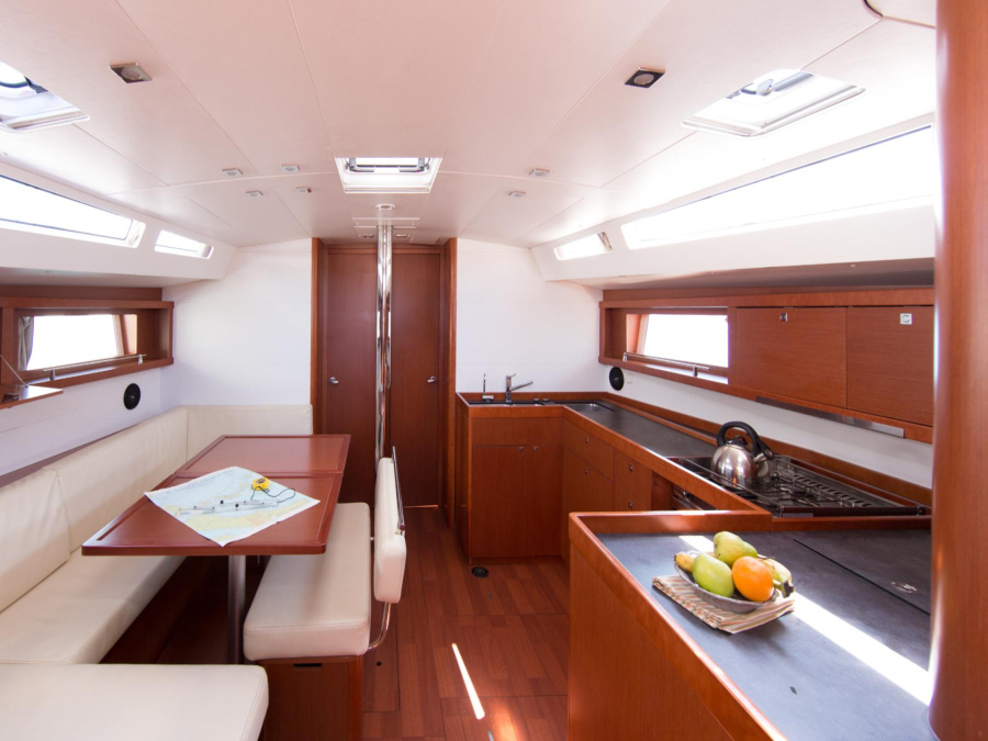 Interior image - 1