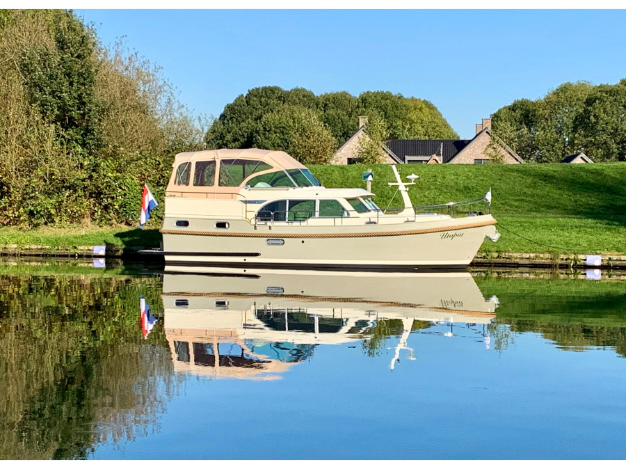 Photo #1 - Linssen Grand Sturdy 35.0 AC Intero (Vaiana) in Marina Vulkan Werft - 63305