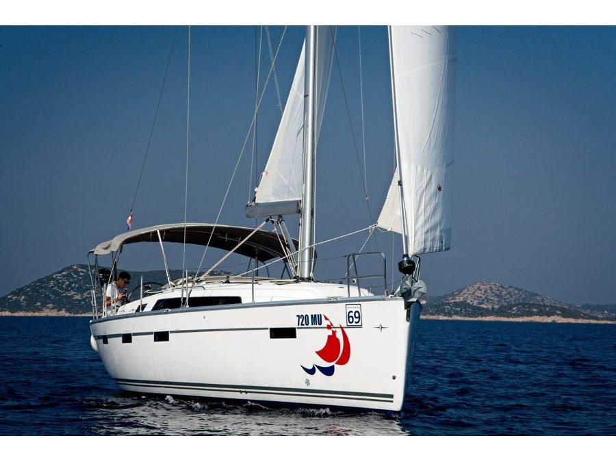 Photo #1 - Bavaria Cruiser 41 (MH 70) in Marina Hramina - 17219